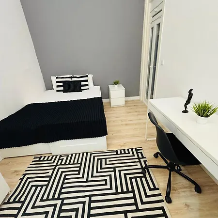 Spacious In Lisbon, Ideal For Tourists بيت شباب *