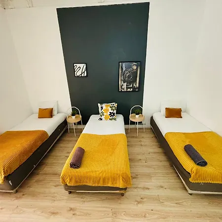 بيت شباب Spacious In Lisbon, Ideal For Tourists