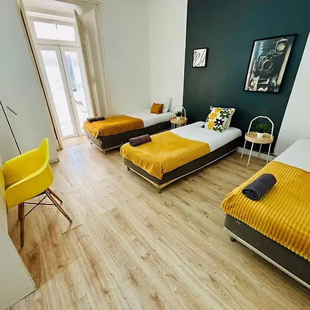 Spacious In Lisbon, Ideal For Tourists بيت شباب Lisboa